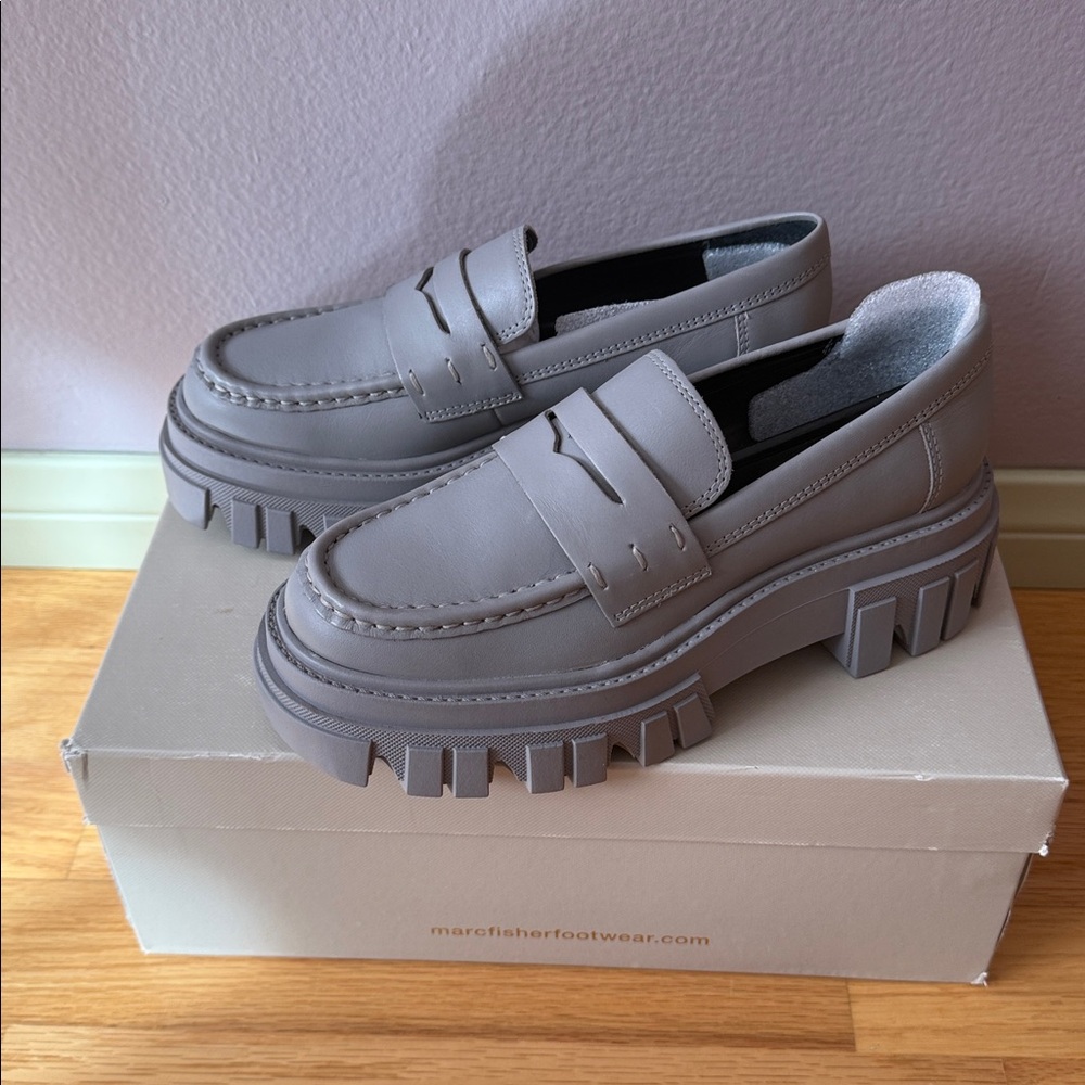 📍FIRM📍MARC FISHER PLATFORM LOAFERS GRAY LEATHER NIB